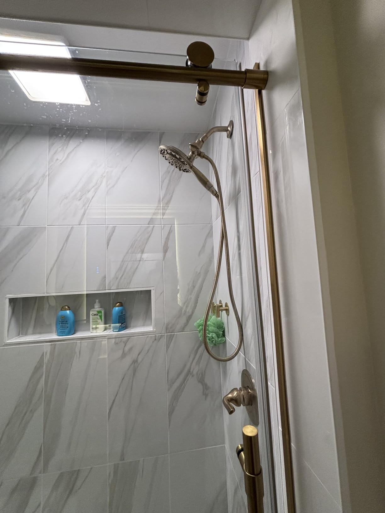 Delta Arvo 14 Series Matte Black Shower Faucet Set with In2ition 2-in-1 Dual Shower Head with HandHeld Spray Combo, Valve Trim Kit, Matte Black 142840-BL-I (Valve Included) customer photo 2