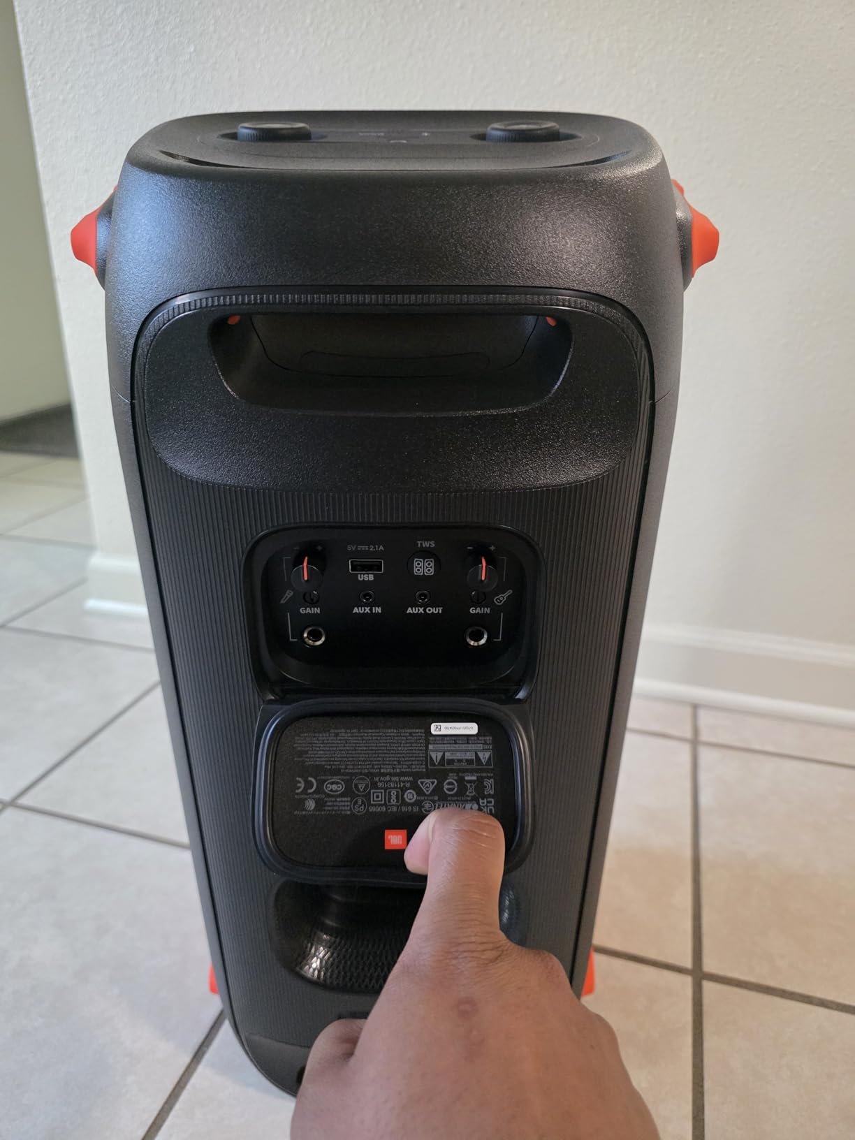 JBL PartyBox 110 customer photo 2