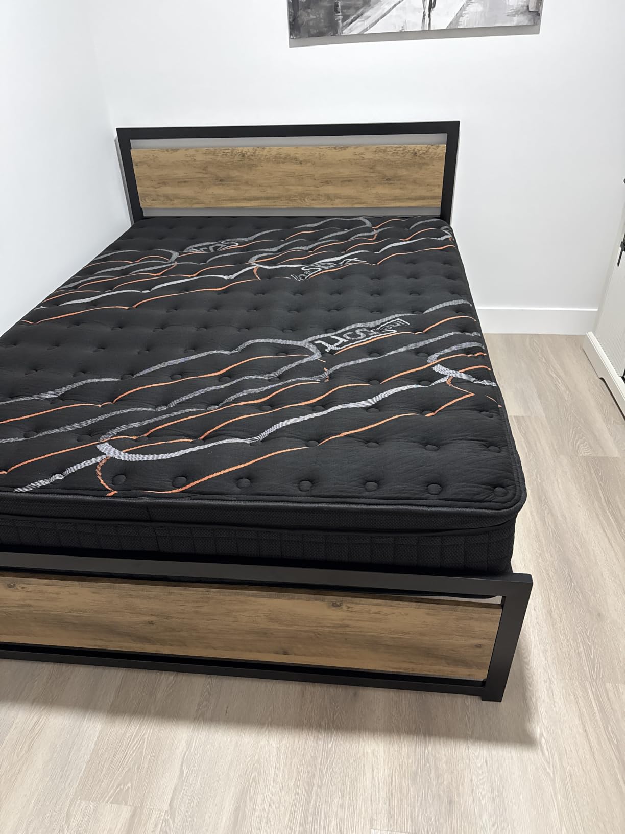 SHA CERLIN Heavy Duty Queen Size Bed Frame with Modern Headboard, Black customer photo 2
