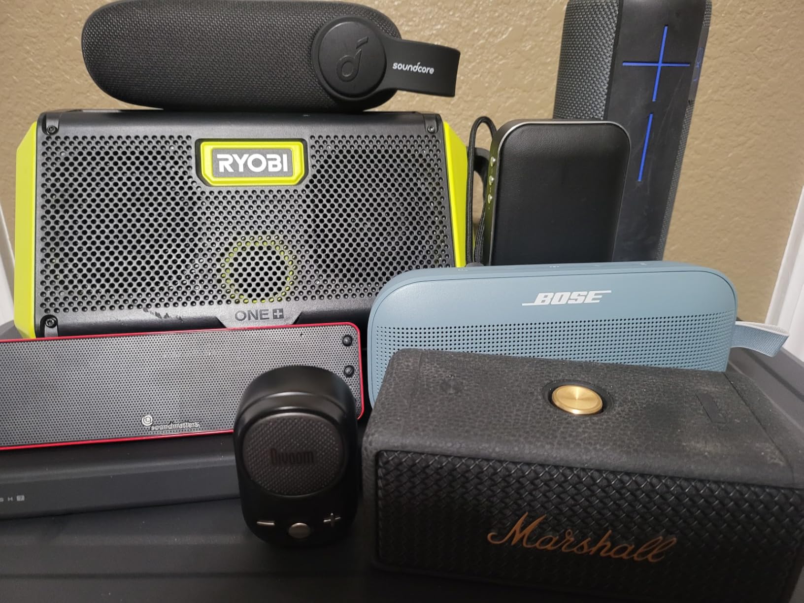 Bose SoundLink Flex Bluetooth Speaker, Portable Speaker with Microphone, Wireless Waterproof Speaker for Travel, Outdoor and Pool Use, Black customer photo 2