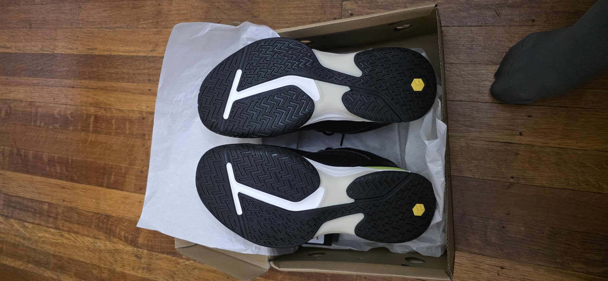 FitVille Men‘s Wide Pickleball Shoes All Court Tennis Shoes with Arch Support for Plantar Fasciitis customer photo 2