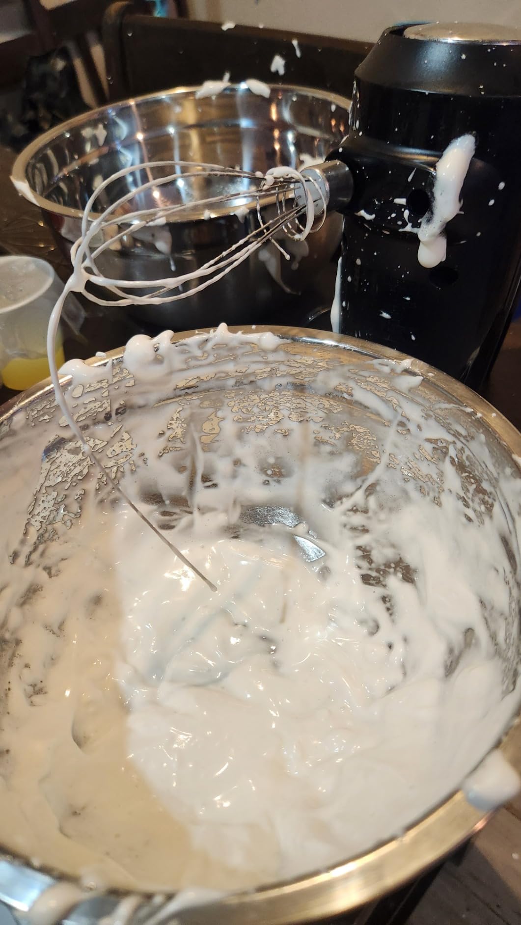 BLACK+DECKER Hand Held Mixer MX610B, 5-Speed customer photo 2