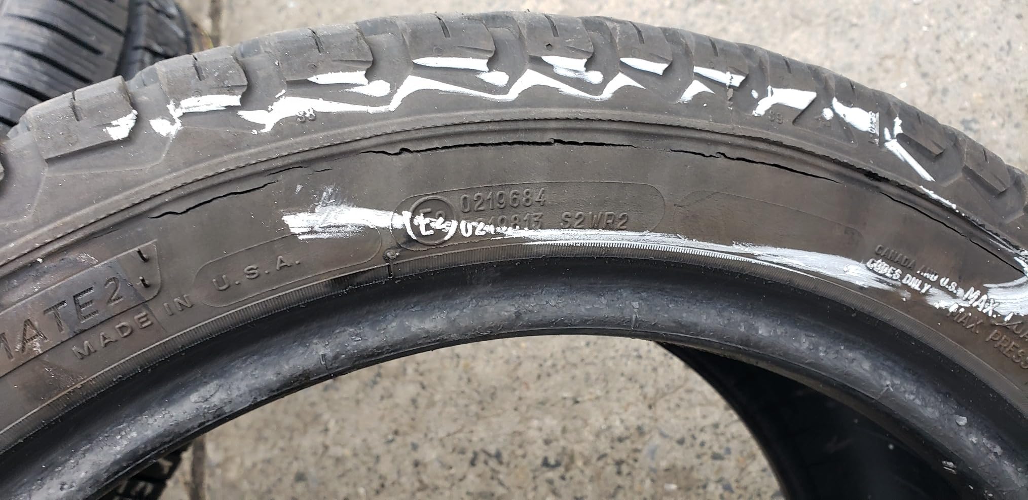 MICHELIN CROSSCLIMATE2 A/W 215/55R16 97H XL (Set of 1 Tire Only) customer photo 1