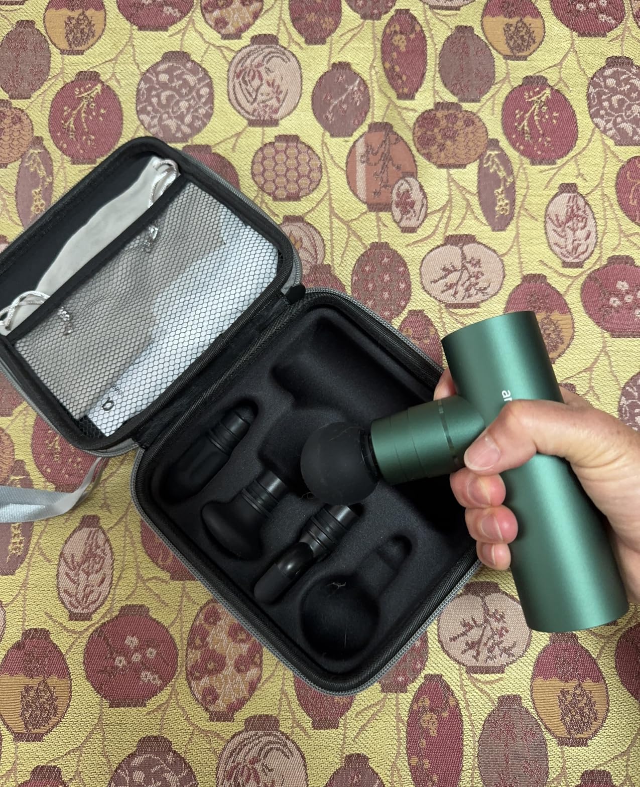 arboleaf Mini Massage Gun Deep Tissue, Portable Percussion Muscle Massager customer photo 1