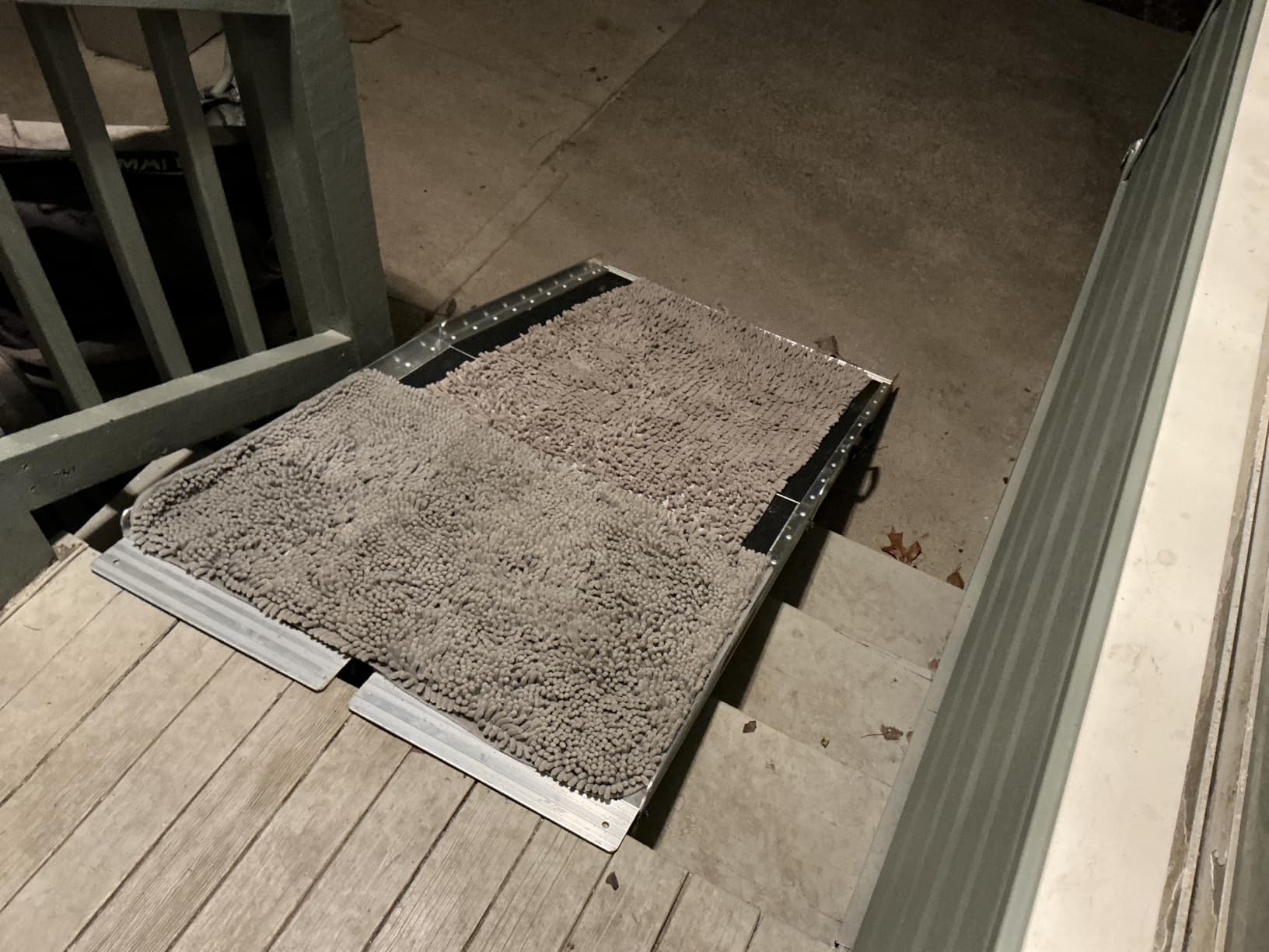 FACHNUO 2FT Portable Wheelchair Ramp for Home Steps, Non-Skid Aluminum Ramp customer photo 1