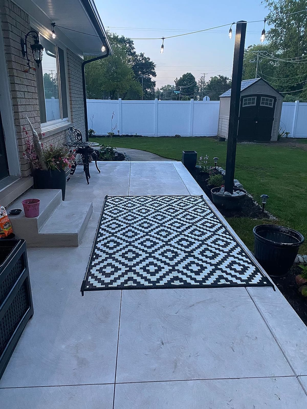 RVGUARD Outdoor Rugs, Reversible Patio Mat 9 x 18 ft, Black & White customer photo 2