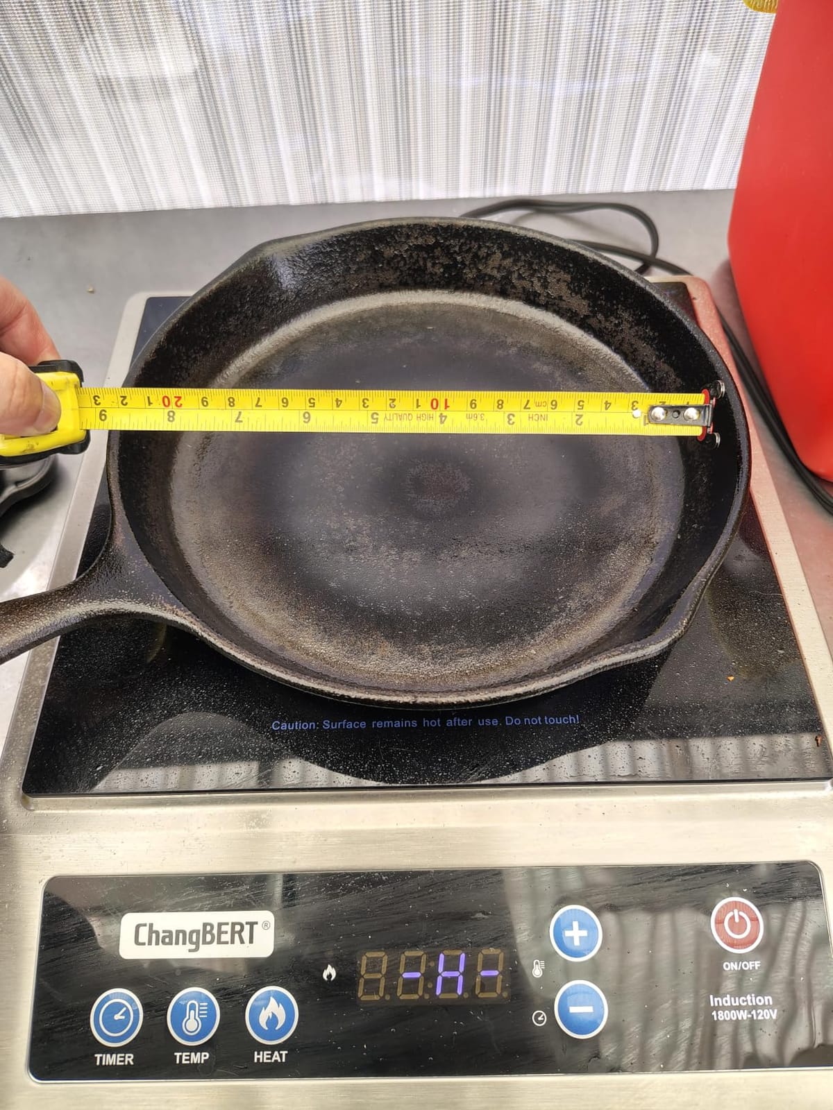 ChangBERT Induction Cooktop, Commercial Grade Portable Cooker, Large 8” Heating Coil, Premium Stainless Steel Countertop Burner with NSF Certified, 10 Hours Timer Powerful 1800W Professional Hot Plate customer photo 2