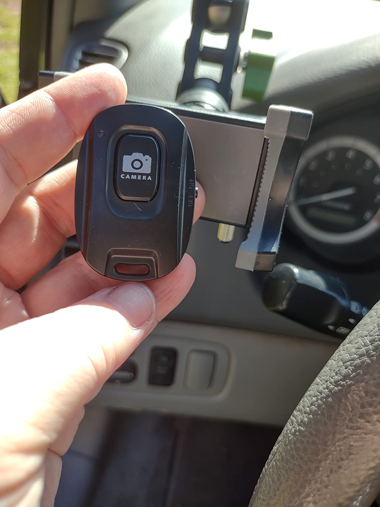 Semi Truck Phone Mount for Drivers, 360° Anti-Shake with Extension Rod customer photo 1
