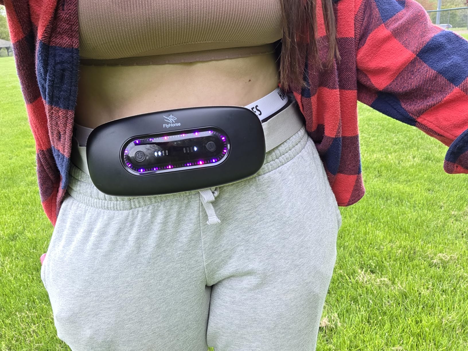 Portable Cordless Menstrual Heating Pad with 4 Heat Levels and 4 Massage Modes,Electric, Fast Large Heating Belly Wrap Belt (Black) customer photo 1