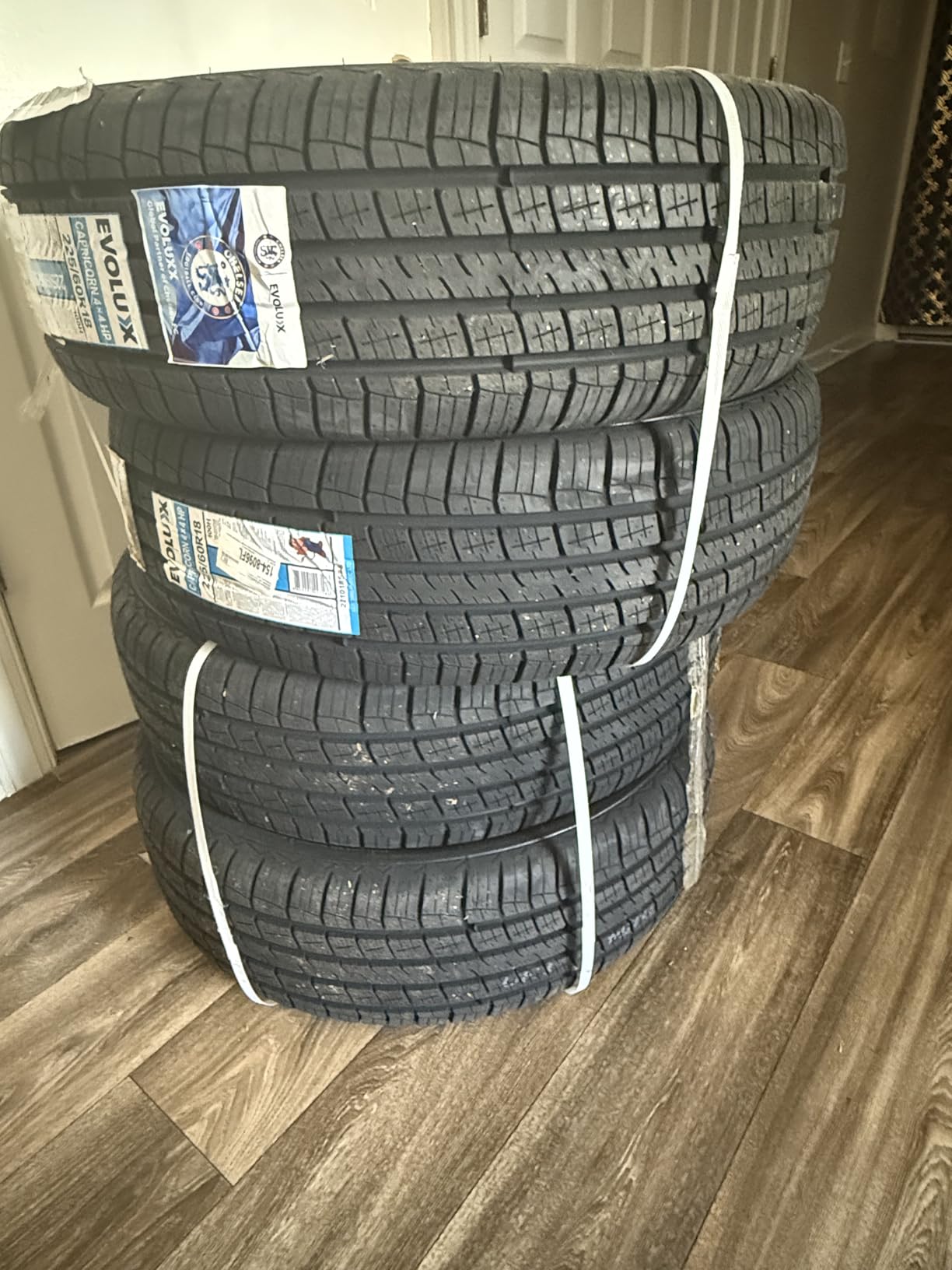Evoluxx Capricorn 4X4 HP 245/60R18 105V All Season SL 18 inch Tire customer photo 2
