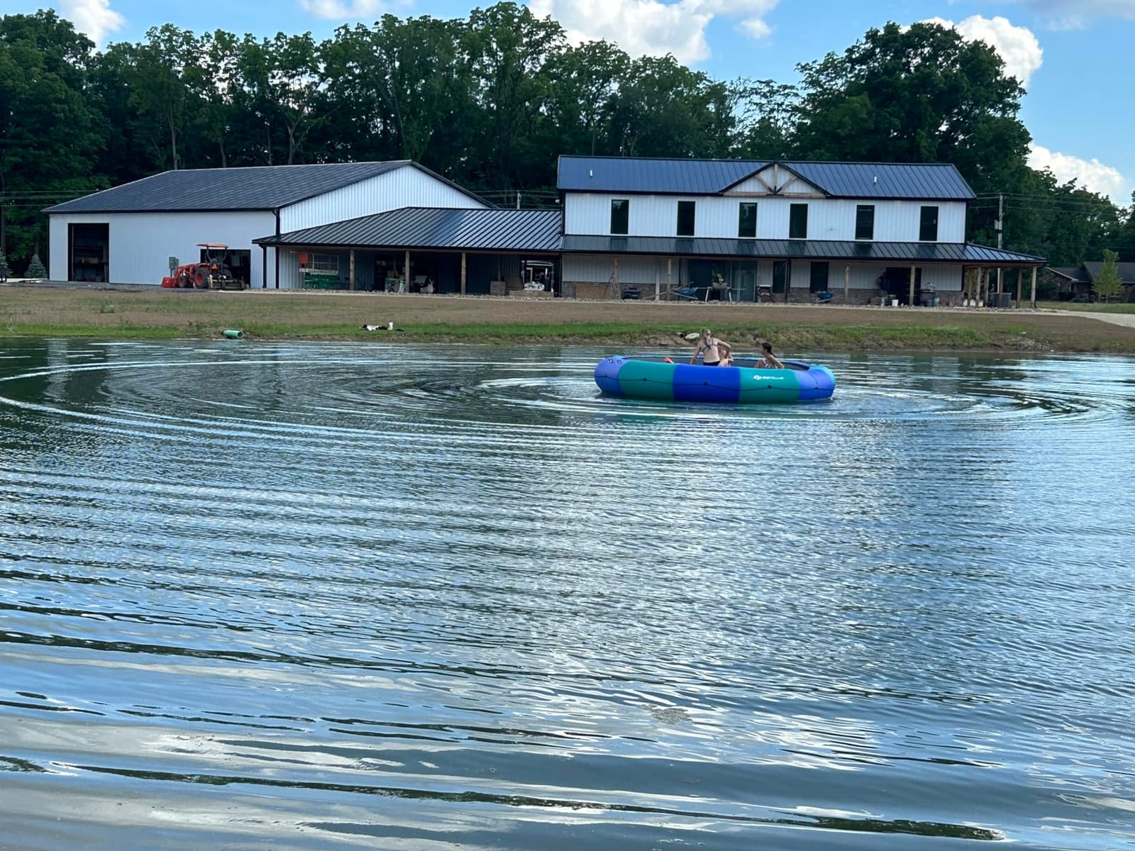 Giantex 10Ft 12Ft 15Ft Inflatable Water Trampoline, Floating Rebounder Trampoline with 500W Blower and 3-Step Rope Ladder, Kids Adults Recreational Water Trampoline for Pool, Lake customer photo 2