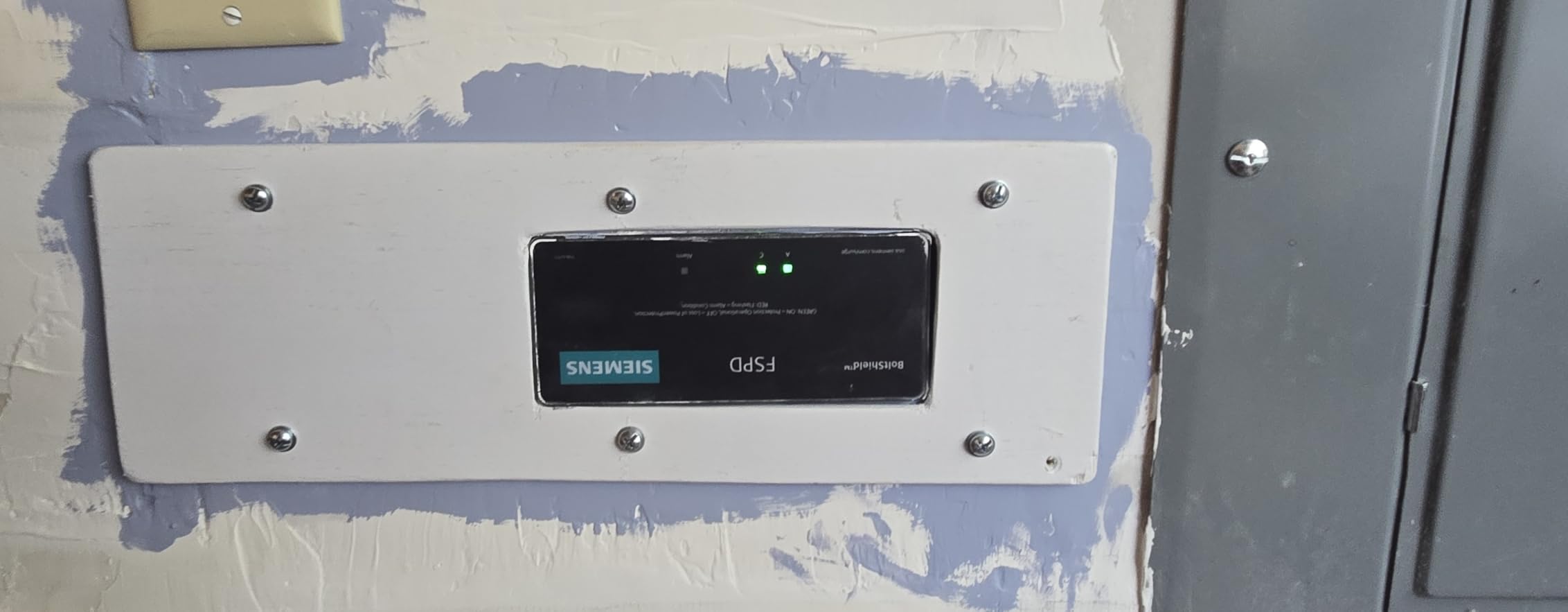Siemens Boltshield FSPD140 Level 2 Whole House Surge Protection Device Rated for 140,000 Amps, 120/240V customer photo 1