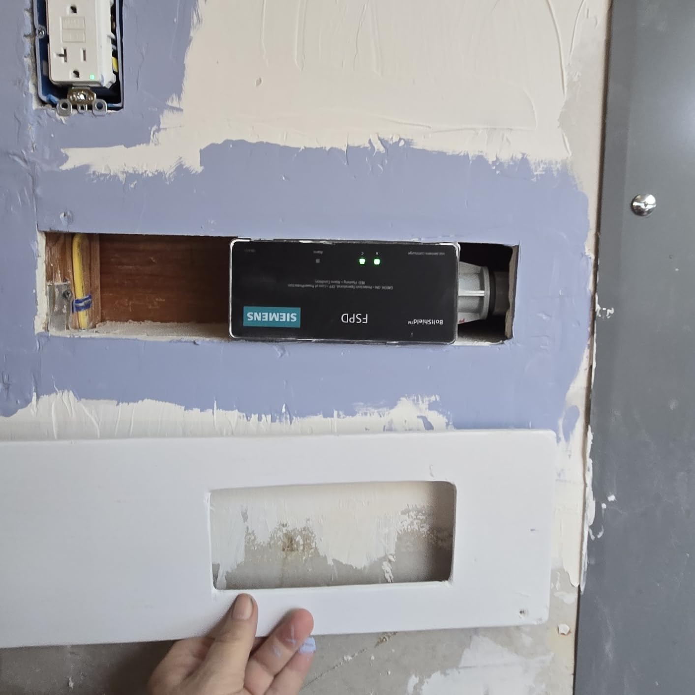 Siemens Boltshield FSPD140 Level 2 Whole House Surge Protection Device Rated for 140,000 Amps, 120/240V customer photo 2