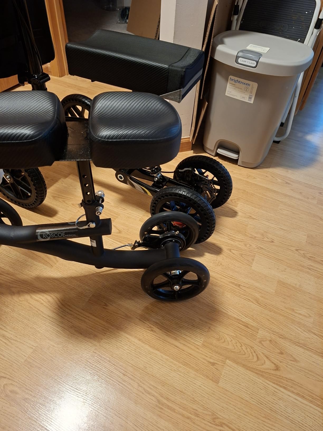 BlessReach Foldable All Terrain Knee Scooter for Adults for Foot Injuries customer photo 2