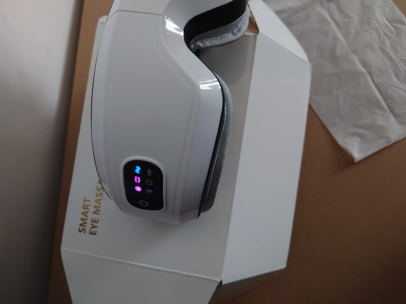 Eye Massager with Airbag Kneading,Constant Temperature Hot Compress, Multi-Frequency Vibration and Bluetooth Music (Blush Pink, Large) customer photo 2