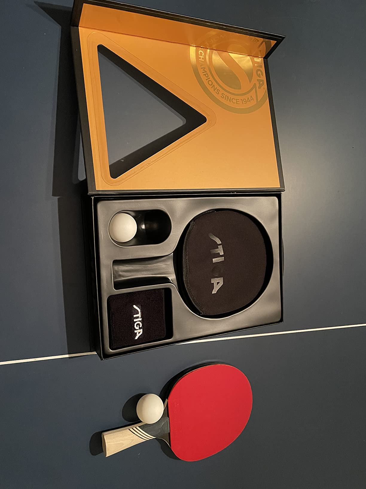 STIGA Carbon+ Bundle Ping Pong Paddle Set – 7-ply Extra Light Carbon Fiber Blade – 2mm Premium Sponge – Concave Pro Handle – 2 3-Star Tournament Balls – Neoprene Racket Cover – Player Wristband customer photo 2