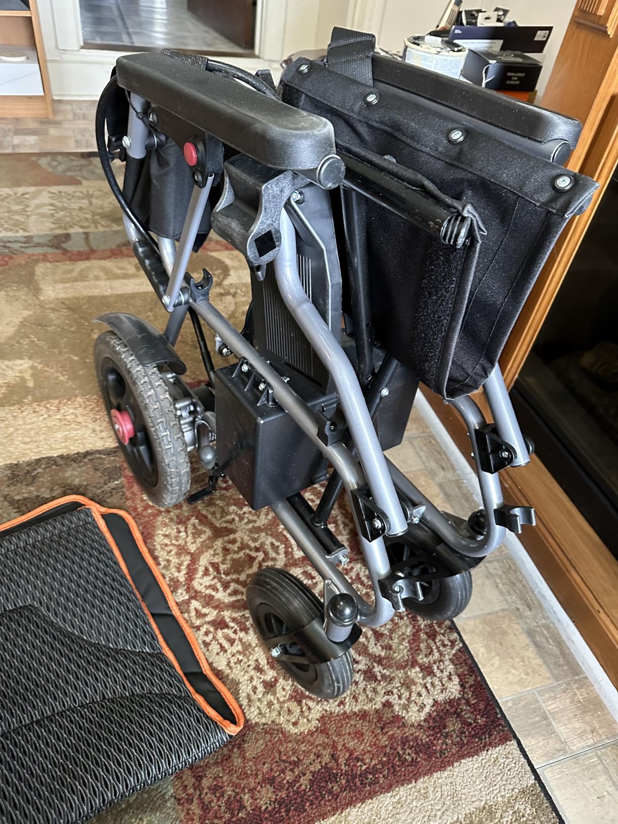 Heavy-Duty All-Terrain Electric Wheelchair for Adults and Seniors customer photo 1