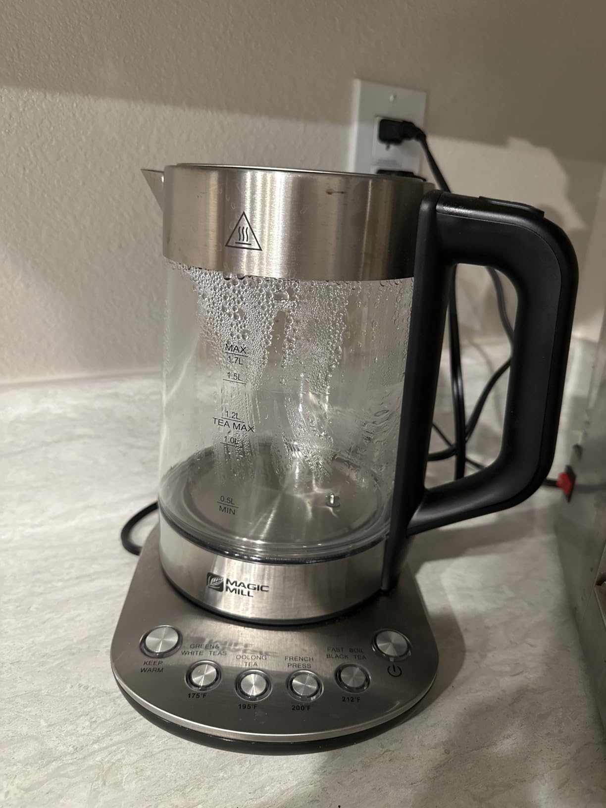 Magic Mill Pro Electric Kettle with tea Infuser and Temperature Control - Keep Warm Function, Rapid Boil, Automatic Safety Shut Off, BPA Free, No Plastic on Water, British Patent Technology,Large 1.7L customer photo 1