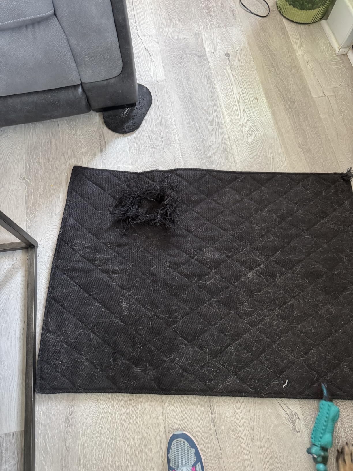 MABOZOO Indestructible Dog Bed - Chew Proof Crate Pad, Machine Washable Quilted Mat for Aggressive Chewers, Durable for Medium Dogs, Black Kennel Pad (22x35 in) customer photo 2