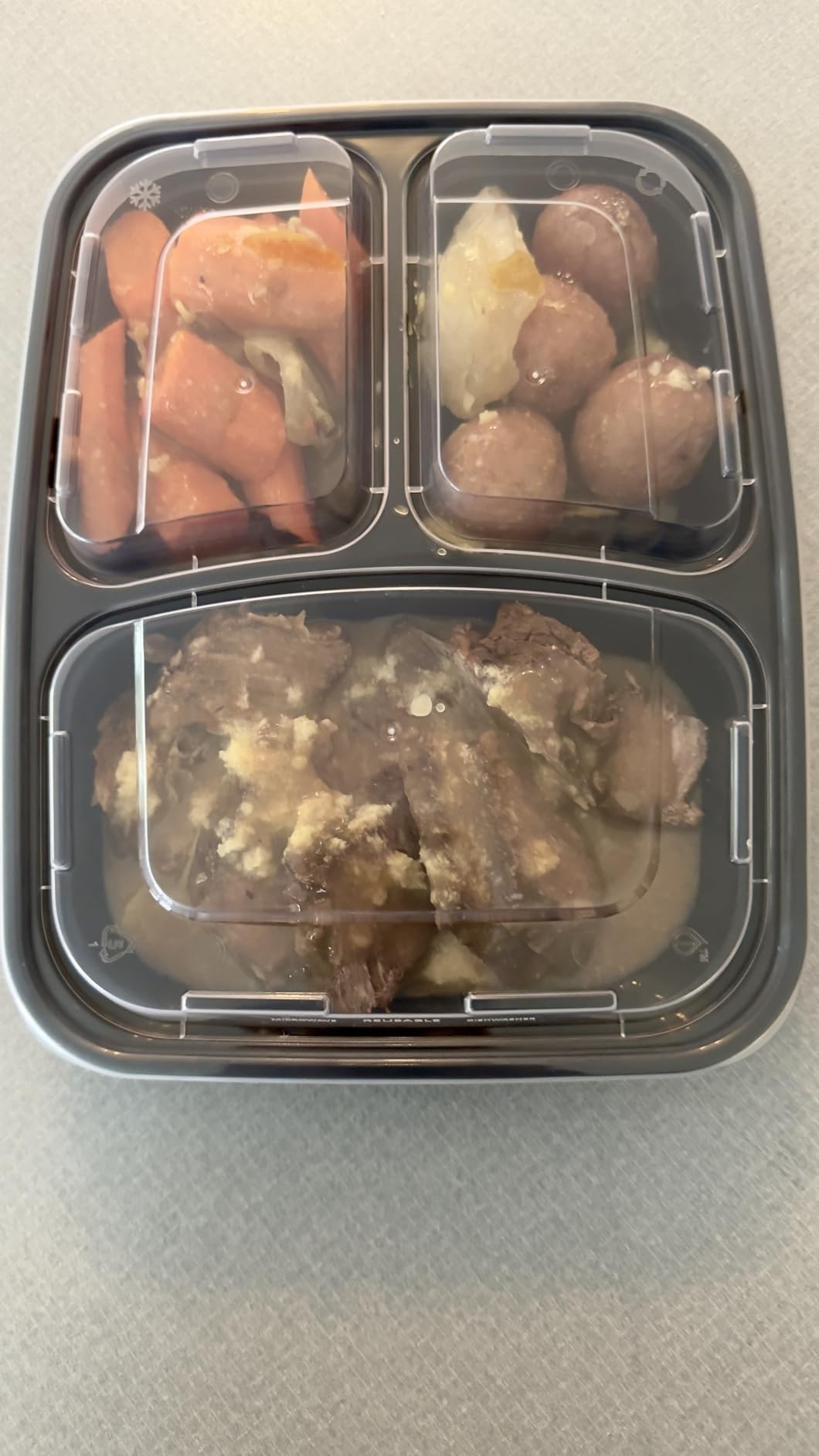 Freshware Meal Prep Containers [50 Pack] 3 Compartment Food Storage Containers with Lids, Bento Box, BPA Free, Stackable, Microwave/Dishwasher/Freezer Safe (24 oz) customer photo 1