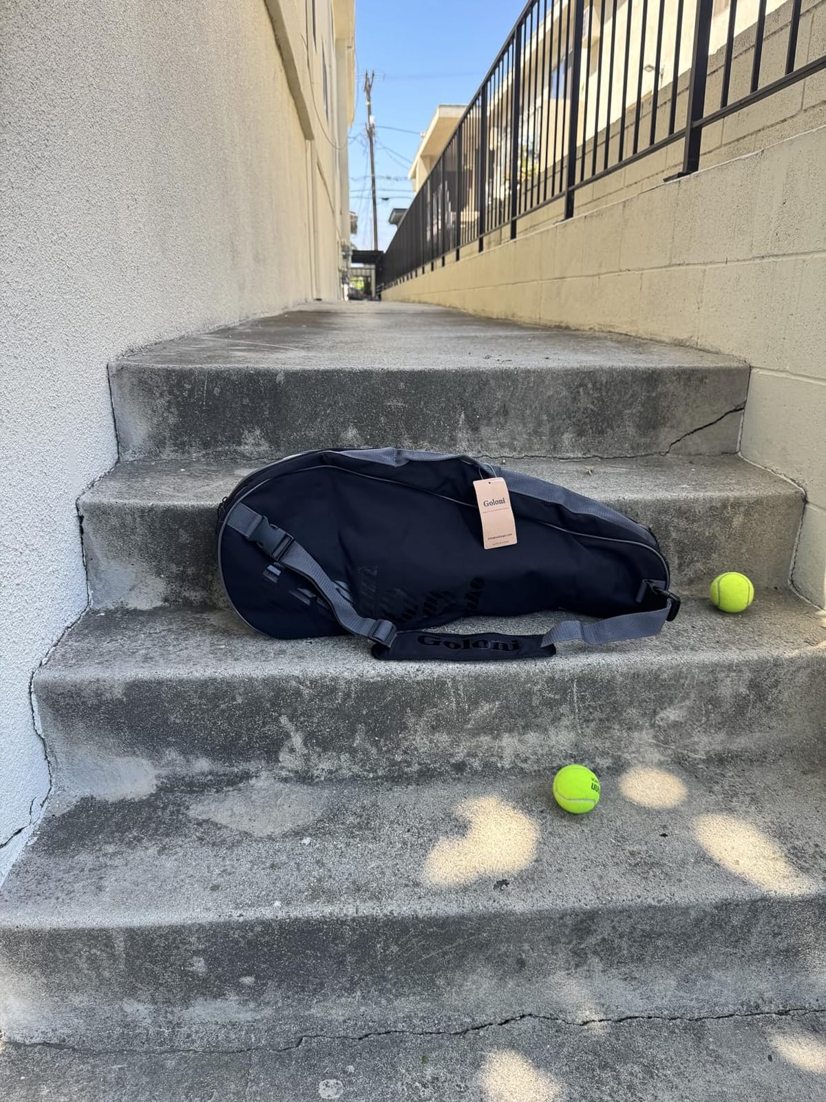 Goloni | 3 Racquet Tennis Bag, for Professional or Beginner Tennis Players, Rackets Cover Bag with Protective Pad & Lightweight | Unisex Design for Men, Women, Youth and Adults customer photo 2