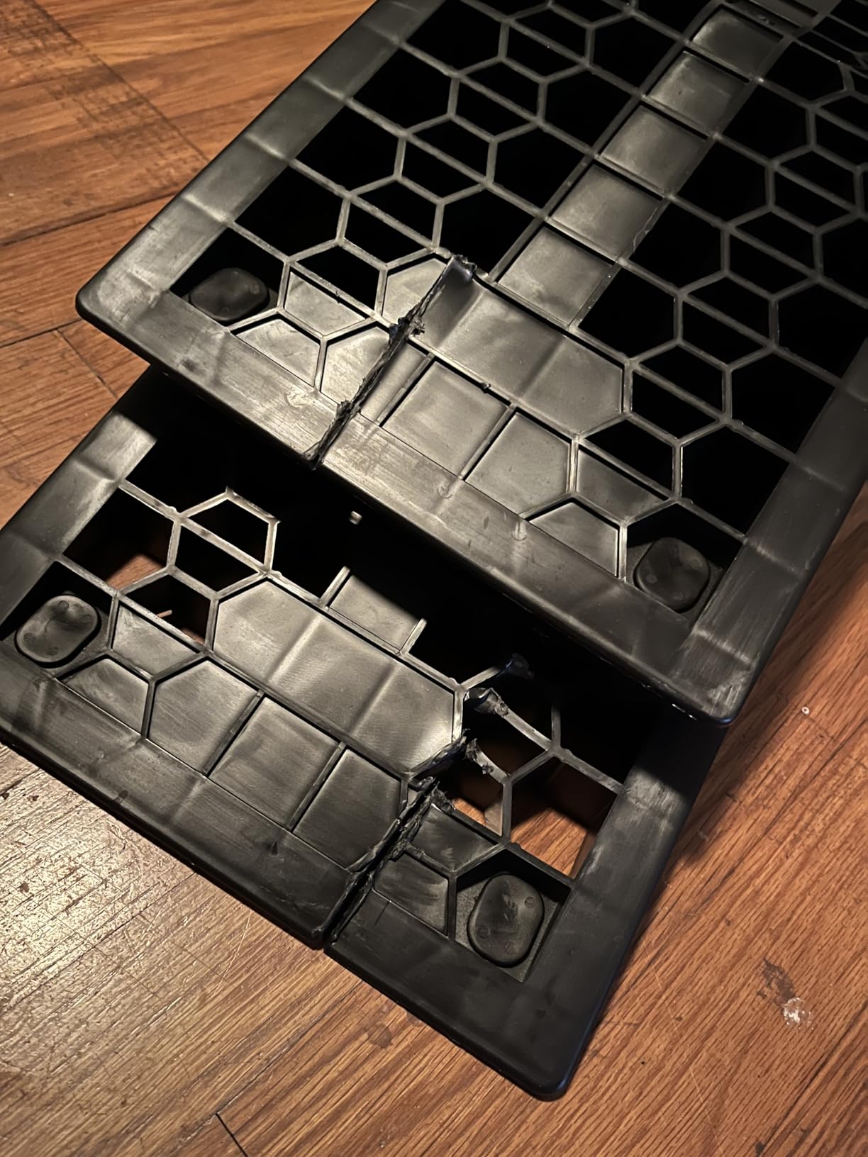 ROBLOCK Heavy Duty Car Ramps for Oil Changes and Jack Support, Portable Low Profile Car Ramps for High Lift, Vehicle Ramps for Garage, 31.5''x8.1''x4.9'', G.V.W 10000 LBS, 2 Packs customer photo 1