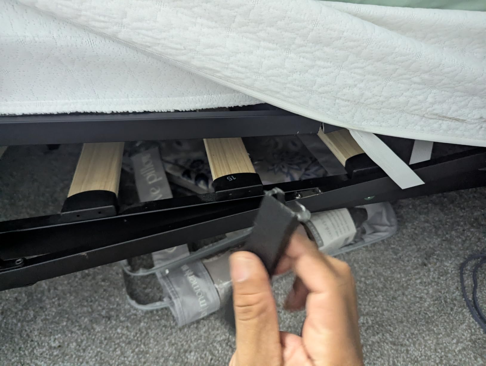 ALDRICH Box Springs King Size 9 Inch Heavy Duty Metal Mattress Foundation customer photo 2