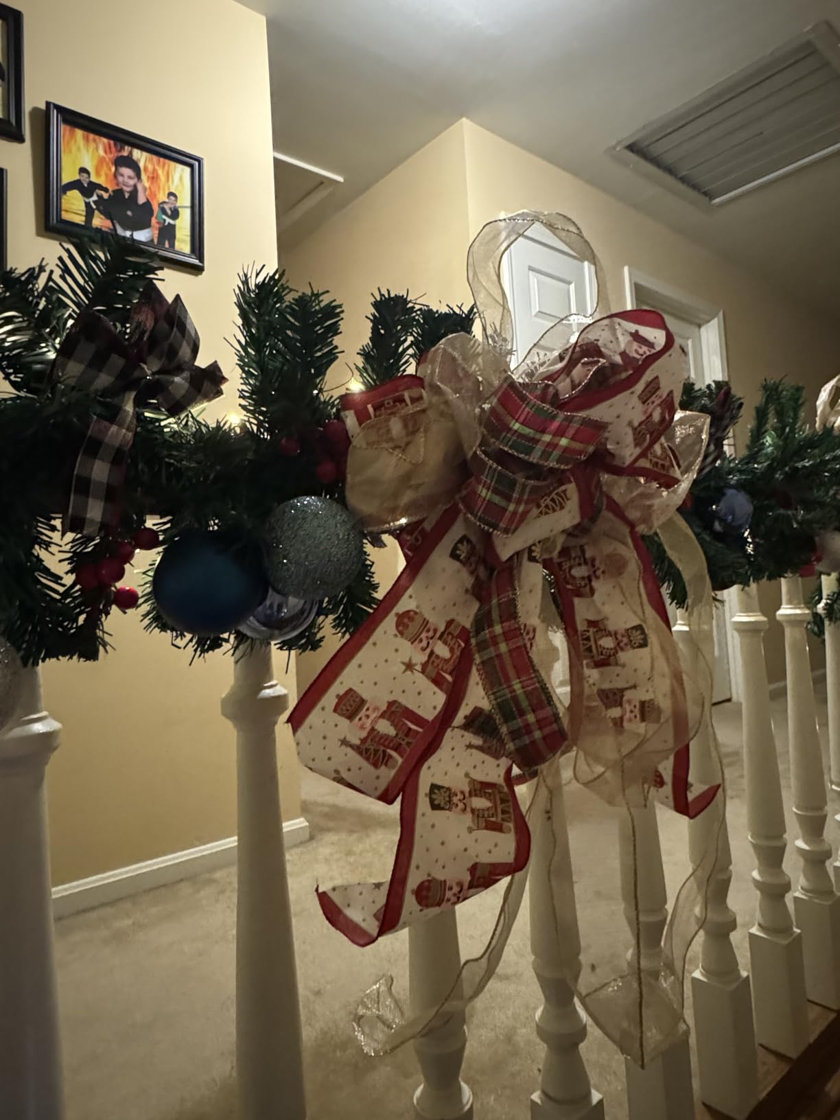 Christmas Garland with Lights, Pre-lit 9ft Christmas Decorations customer photo 1