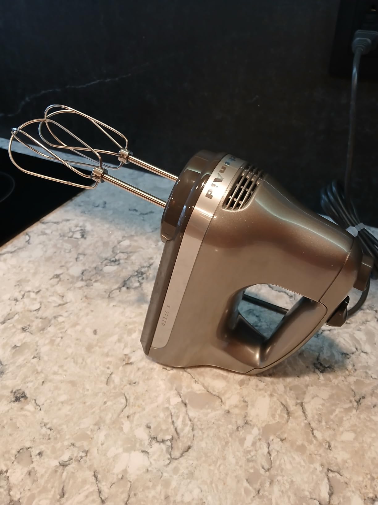 KitchenAid 5 Ultra Power Speed Hand Mixer, KHM512, Contour Silver customer photo 2