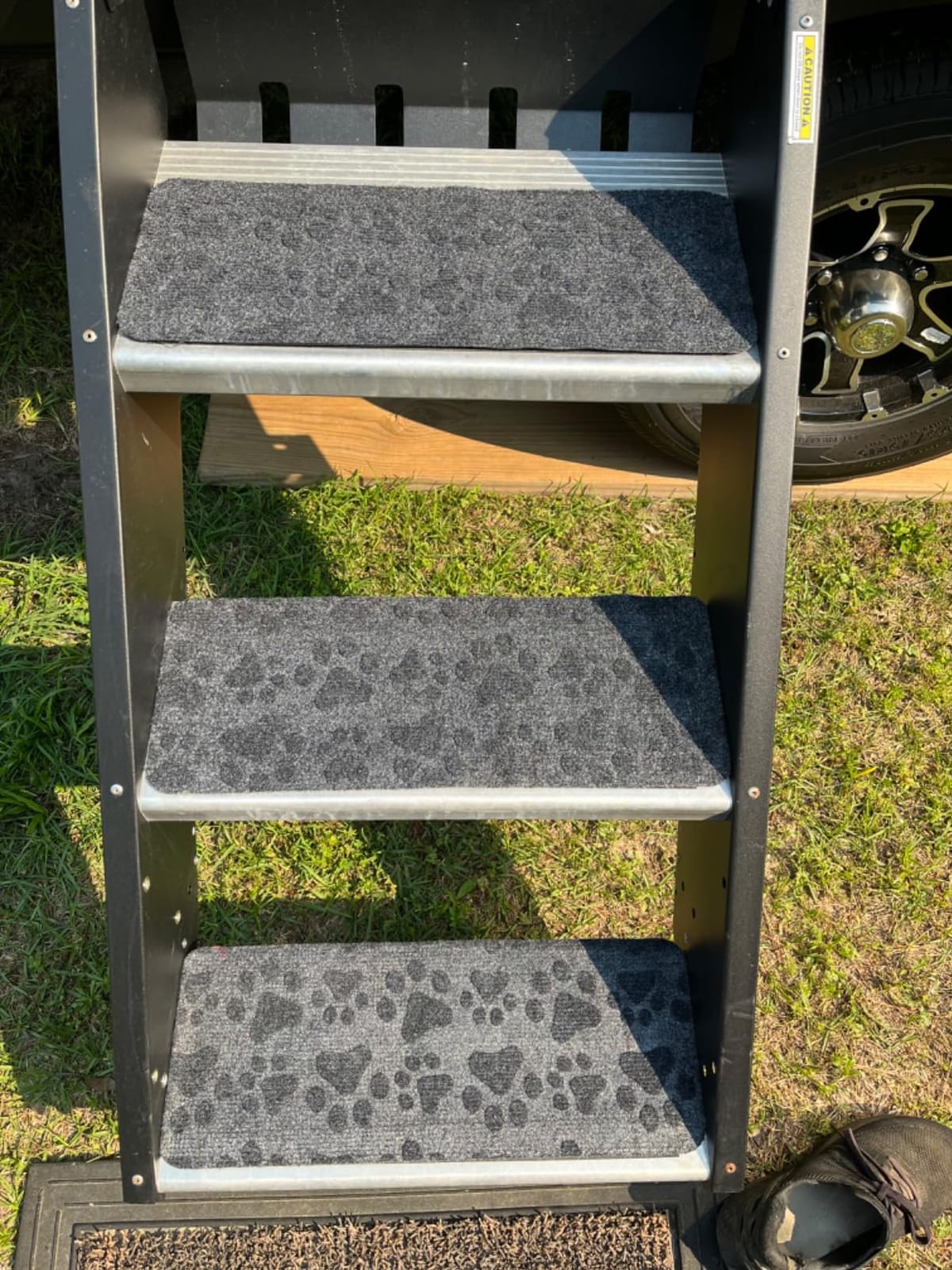 RUNROLE RV Step Covers 4 Pack Carpet Rugs for Camper Stairs, 24 x 7.5 in customer photo 2