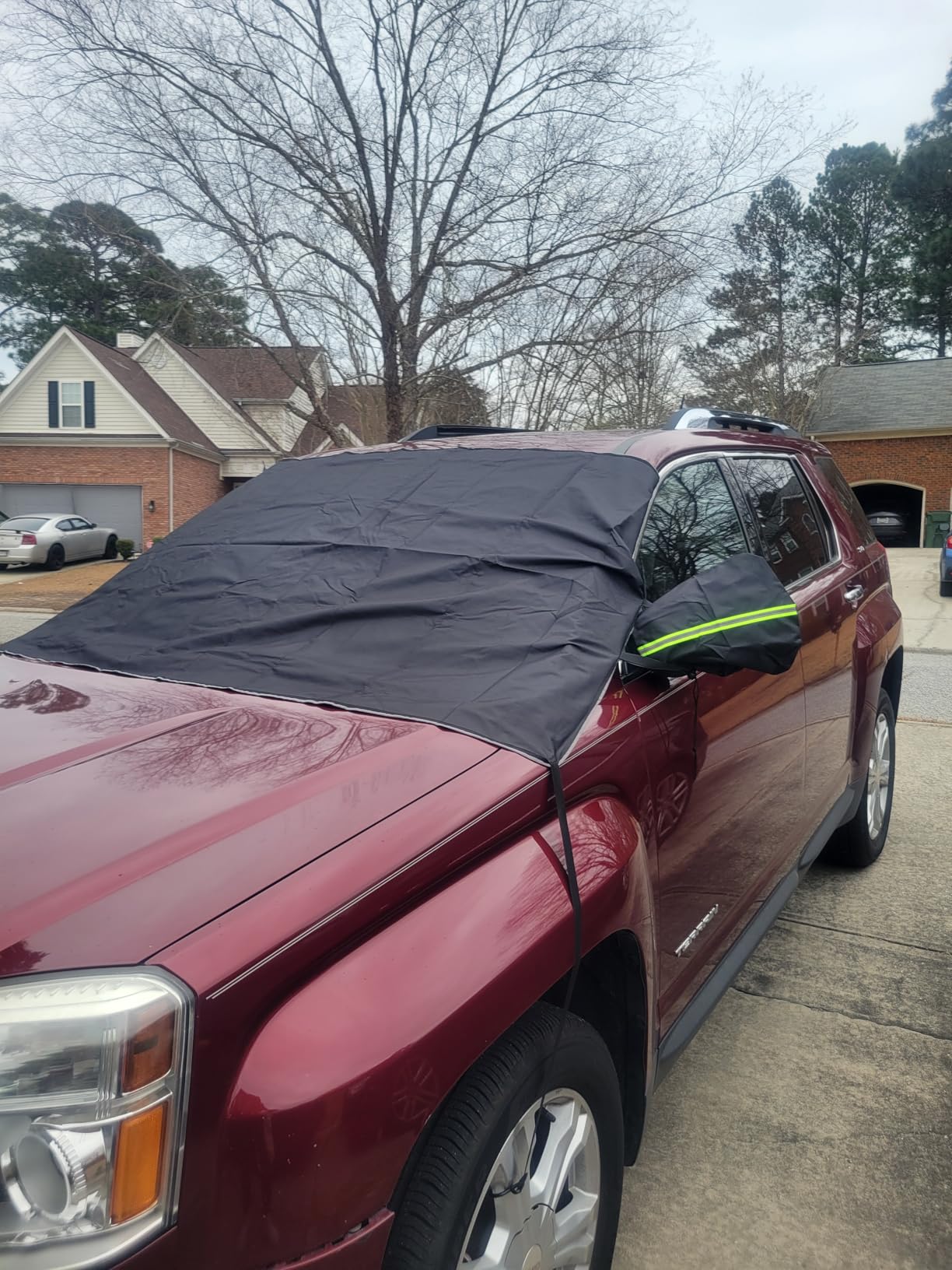 Car Windshield Cover for Ice and Snow, Windshield Snow Cover, Performance Brake Kits with Side Mirrors Cover for Snow, Ice, UV Fits Most Cars, Trucks, Vans, SUVs, Black customer photo 1