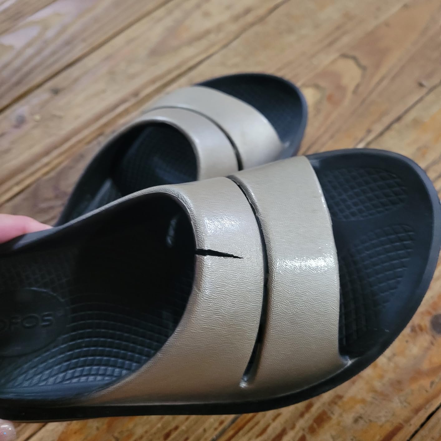 OOFOS womens Oomega Ooahh Luxe customer photo 1