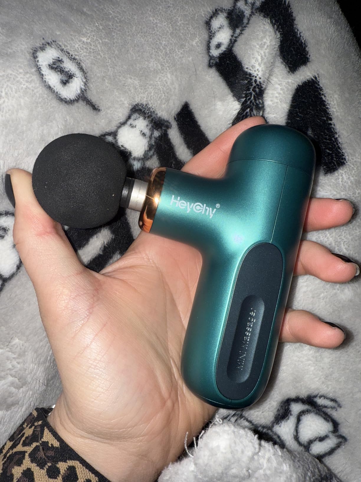 HEYCHY Super Mini Massage Gun, Percussion Deep Tissues Muscle Massager, Compact Sports Travel Massage Gun, Portable Handheld Massager for Home, Gym, Office, Outdoors customer photo 2