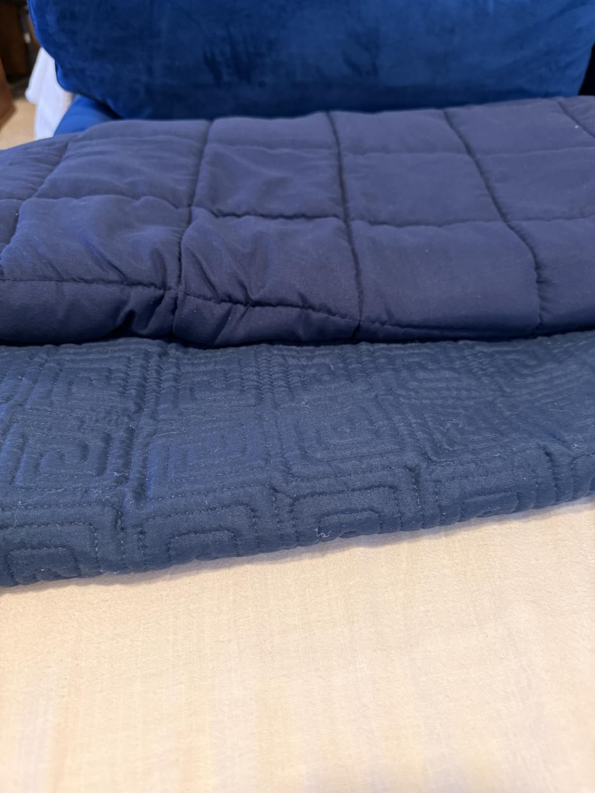 L'AGRATY Weighted Blanket - 48