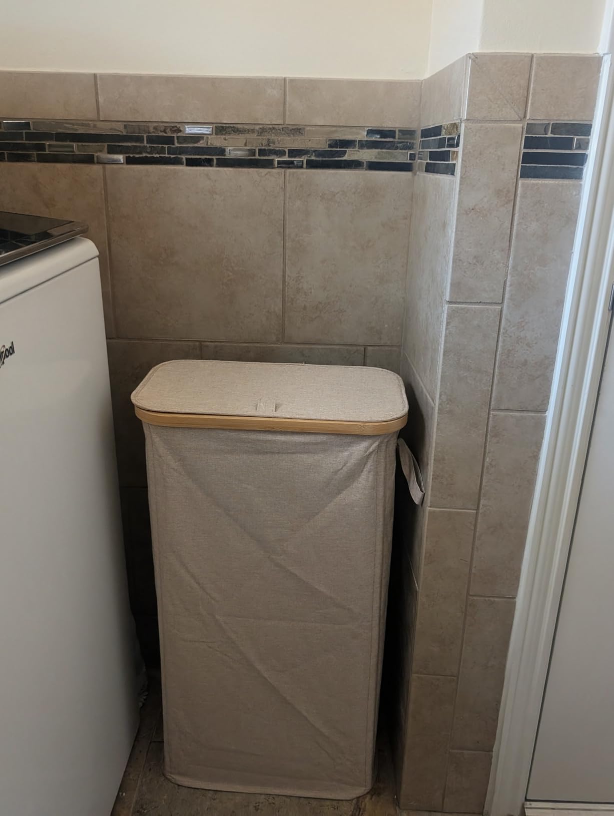 Lifewit 65L Slim Laundry Hamper with Lid and Removable Bag, Beige customer photo 2