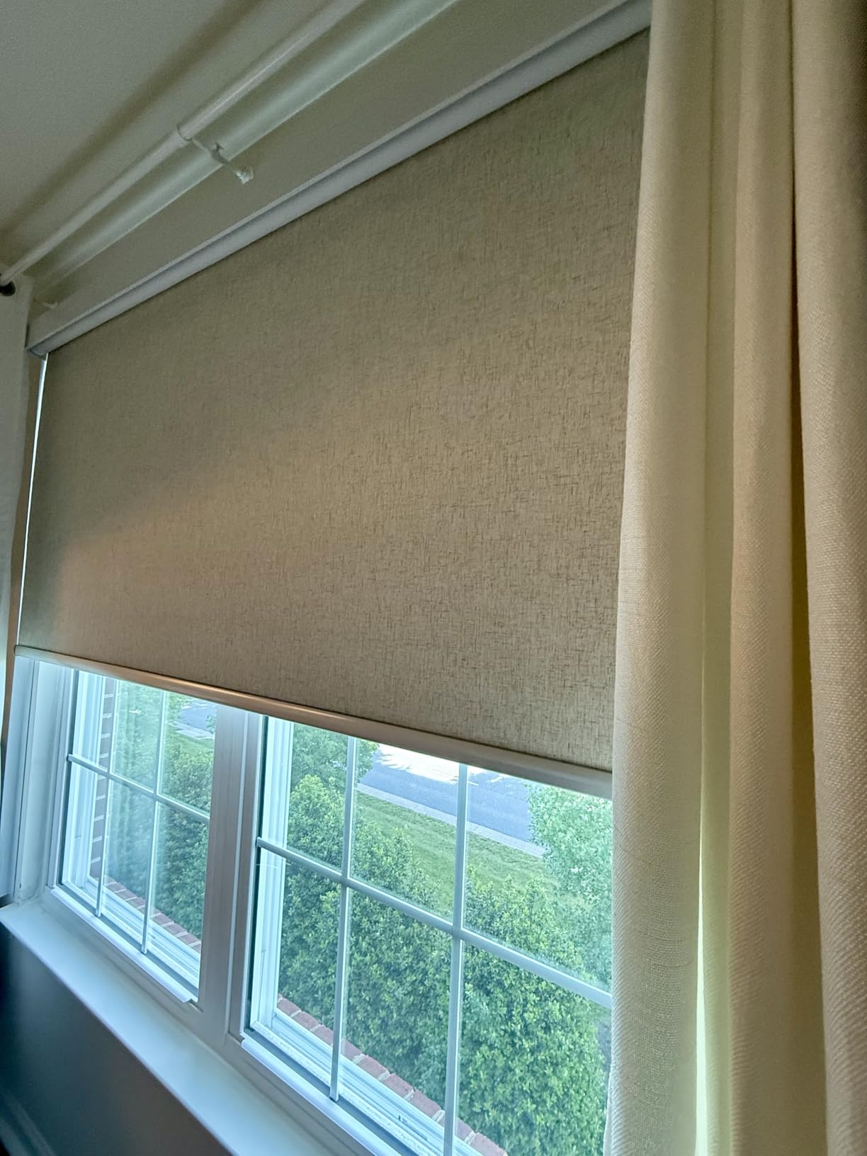 Bringnox Motorized Blinds with Remote, 100% Blackout, Voice Controlled customer photo 2