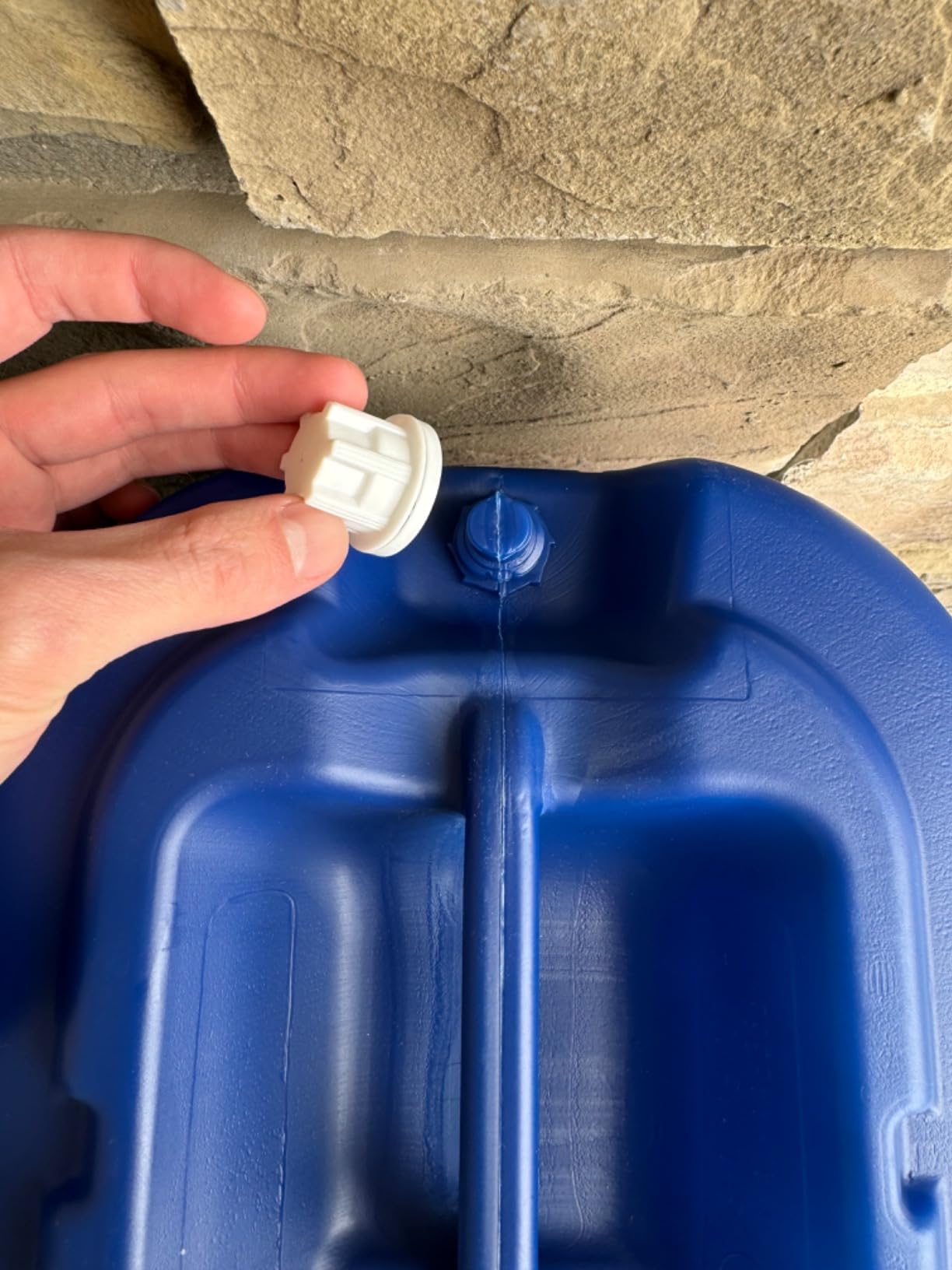5-Gallon Stackable Water Storage Containers, 5 Lids + 1 Spigot, Easy Fill, Survial Supply Emergency Water Storage for Camping and Disaster Preparedness, RV, 20 Gallon (4 Tanks) customer photo 1