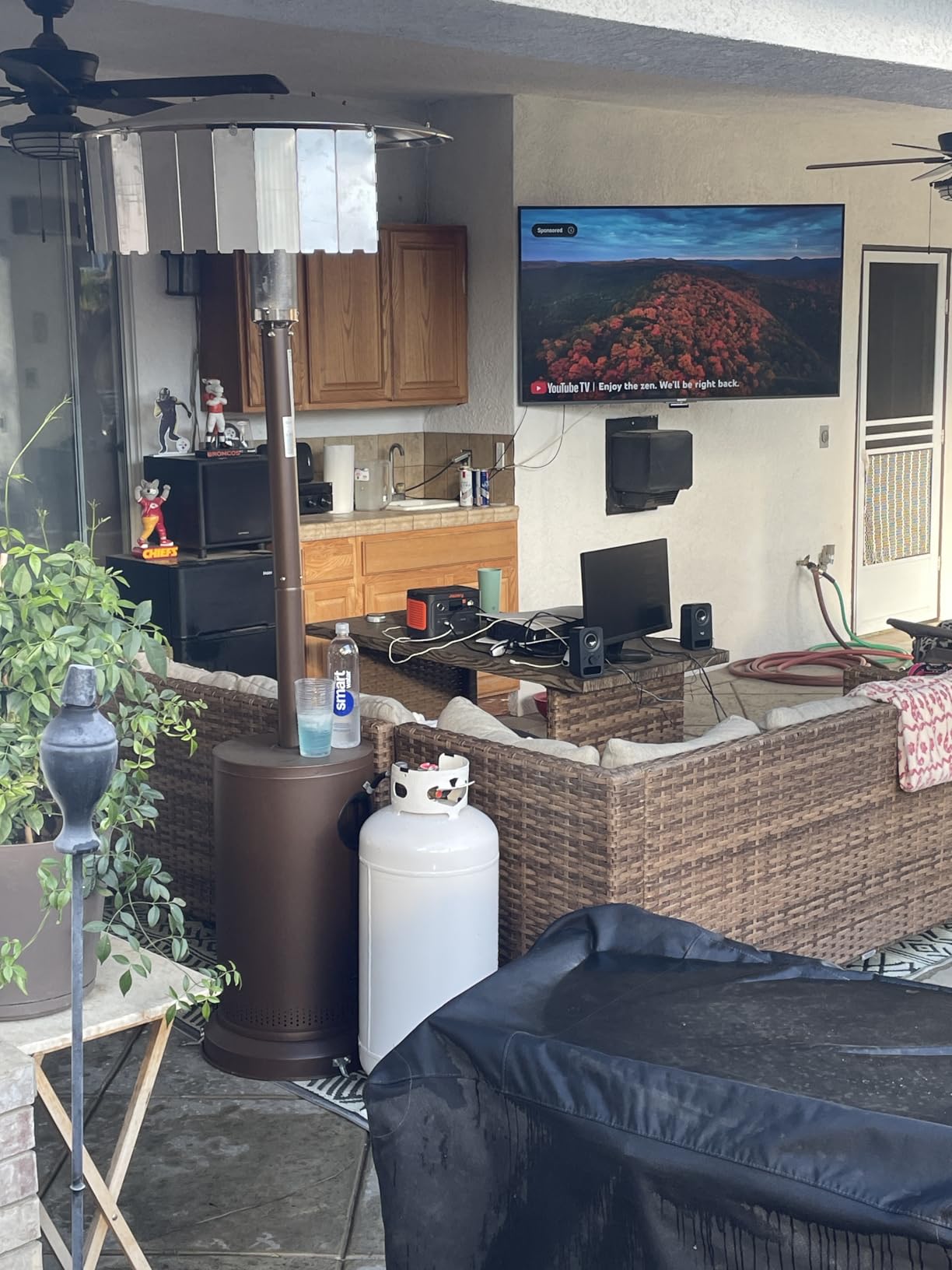 EAST OAK 55,000 BTU Propane Patio Heater with Round Table & Stainless Steel Burner, Outdoor Heater with Wheels, Ideal For Large Patios, Gardens, Outdoor Events, and Commercial Use, Bronze customer photo 1