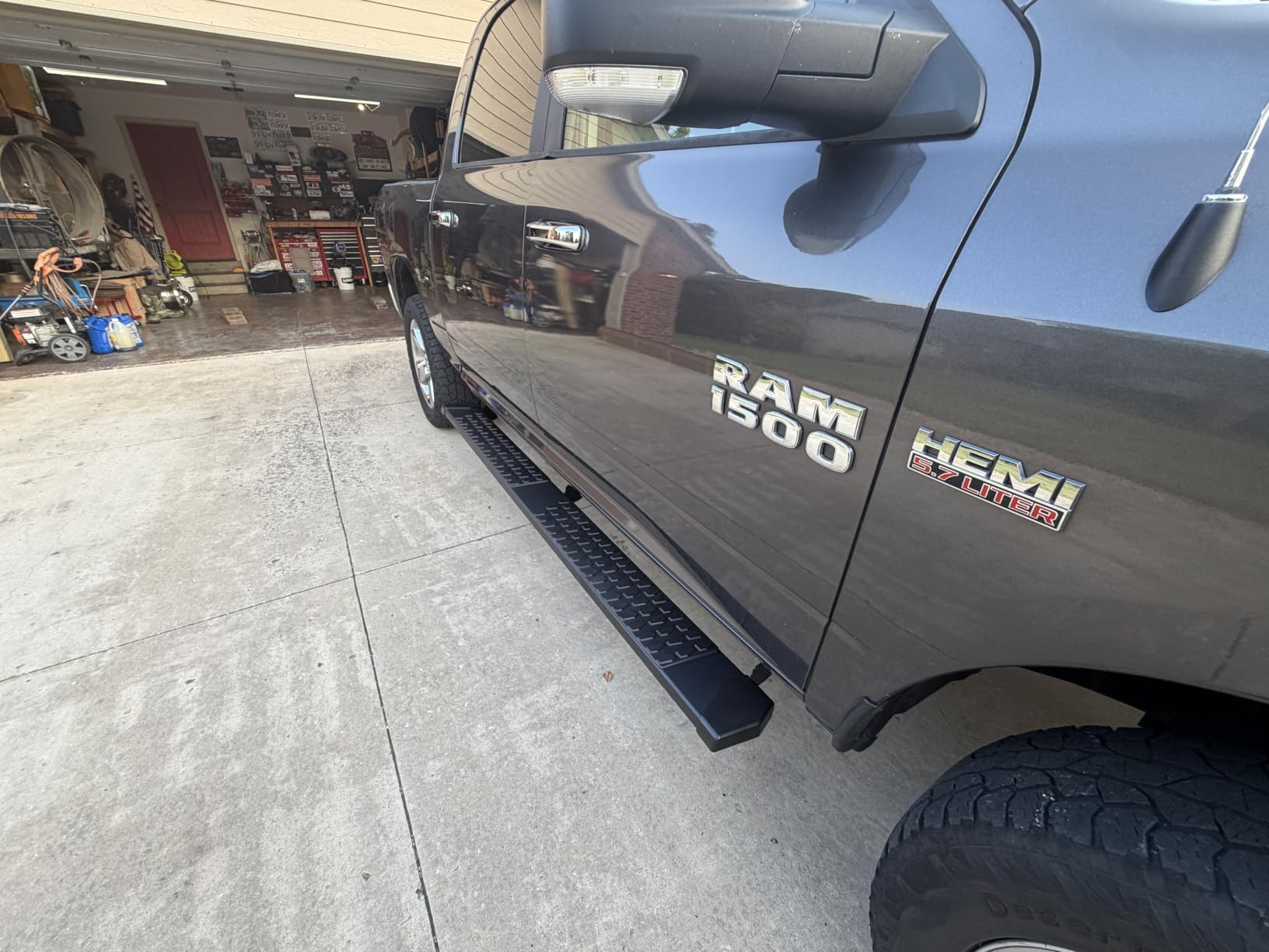 6 Inches Running Boards Side Steps Compatible with 2019-2026 Dodge Ram 1500 New Body Style Crew Cab (Not Fit 2019-2024 1500 Classic), Black Textured Aluminum Nerf Bars customer photo 1