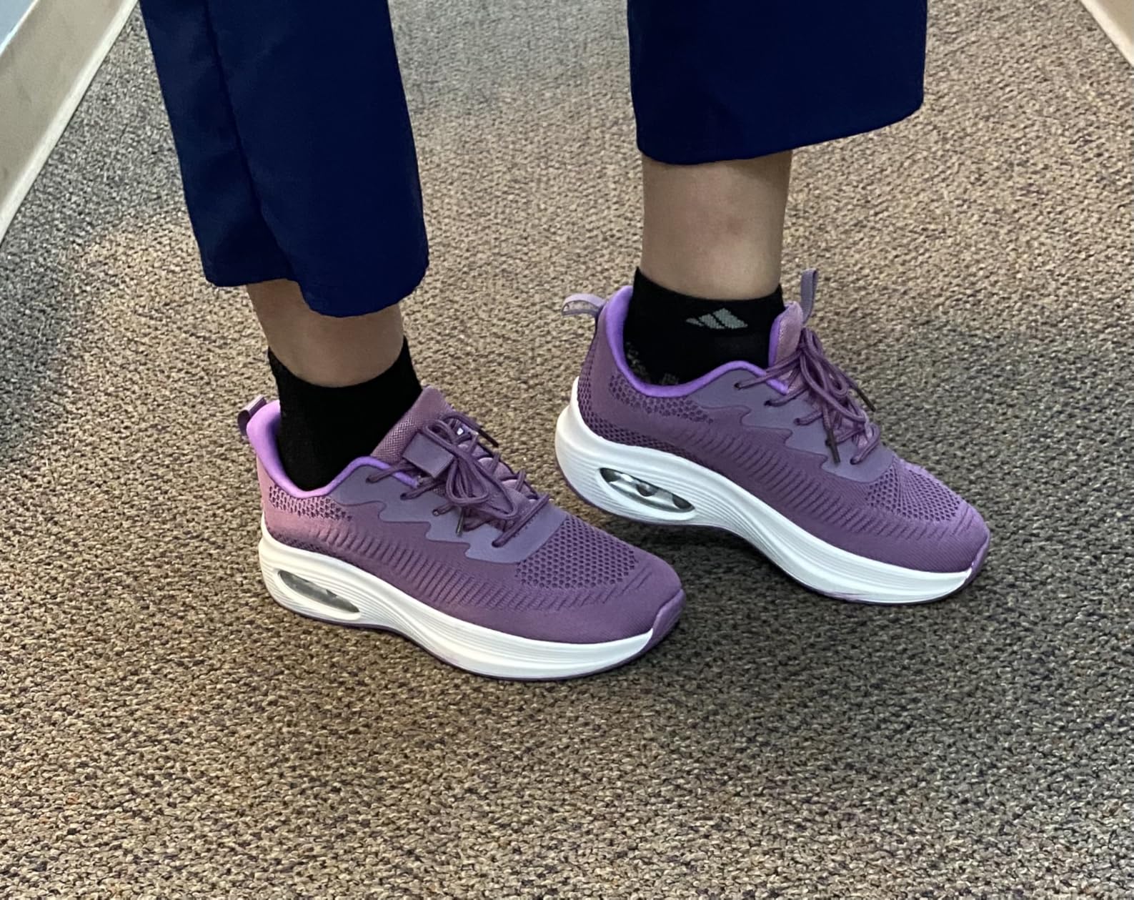 ZYEN Wide Toe Box Shoes Women Air Cushion Road Running Shoes Extra Wide Width Sneakers Arch Support Gym Athletic Tennis Sneakers Lightweight Breathable Walking Shoes customer photo 1