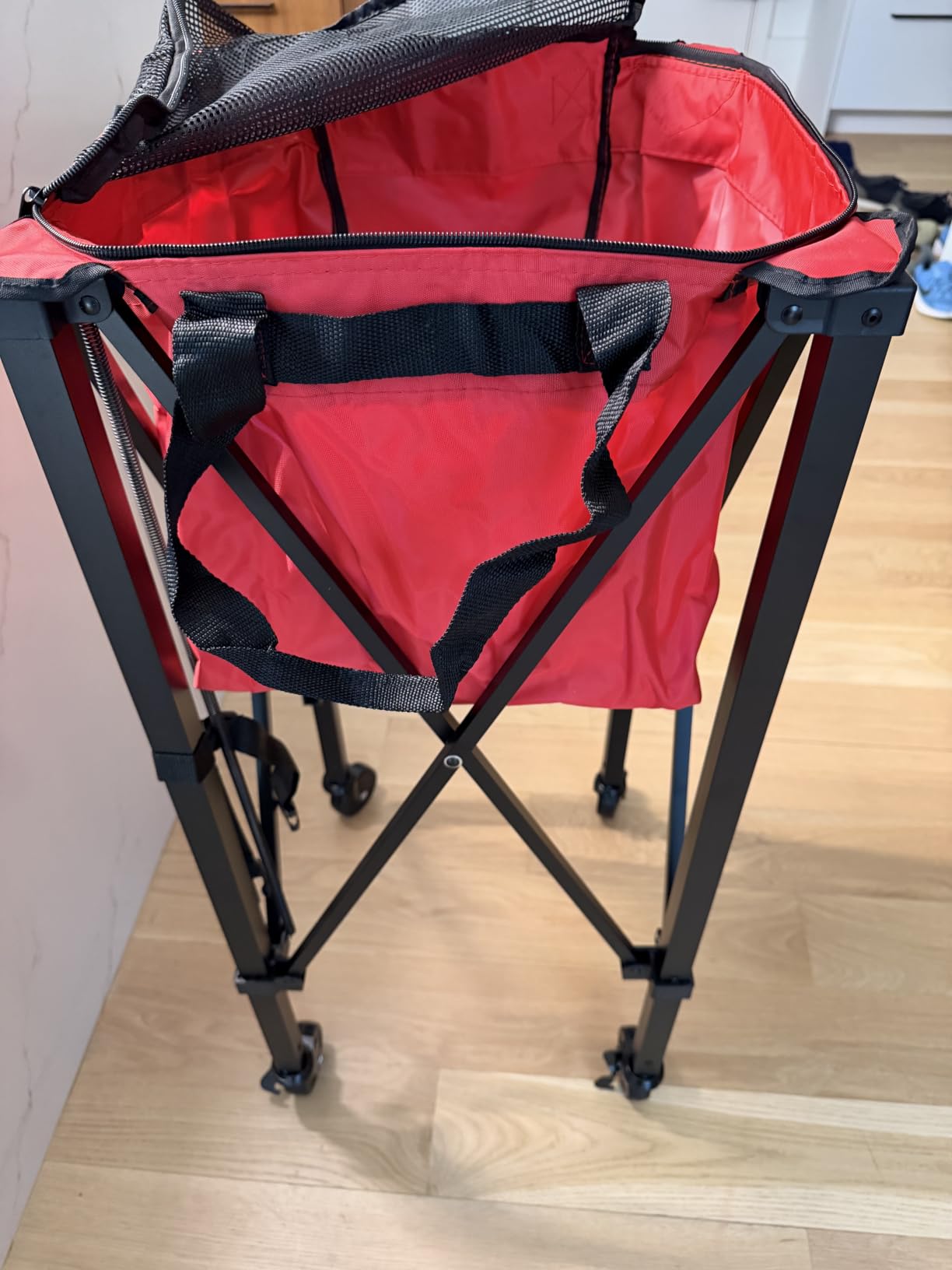 YooKoo Tennis Ball Hopper Holds 150 Balls, Tennis Cart with Black/Red Bag customer photo 1