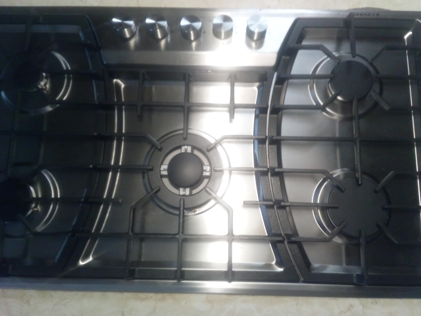 36 Inch Gas Cooktop with Reversible Griddle, 5 Burners, Natural Gas/Propane customer photo 1