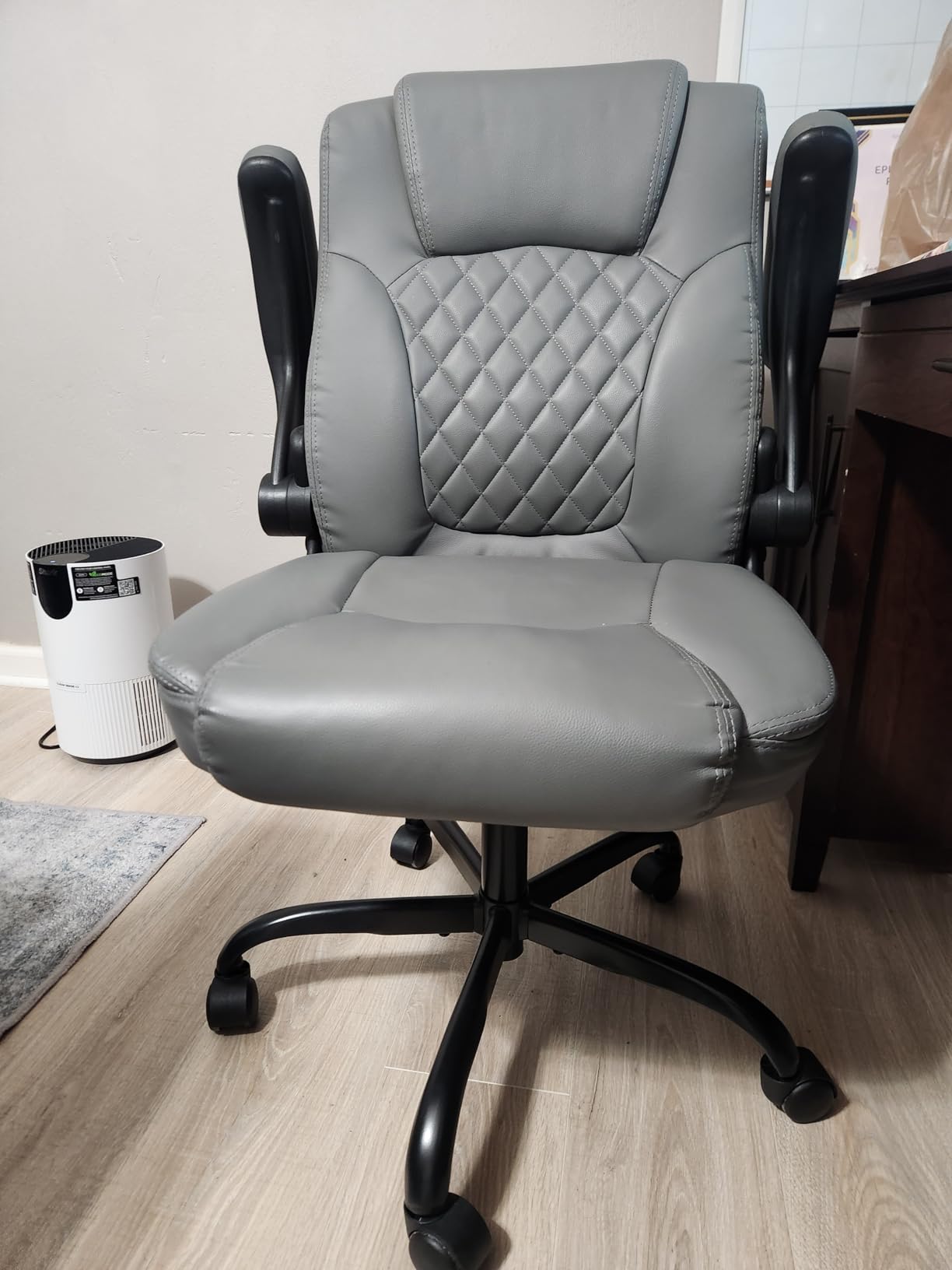 Leather Office Chair, PU Home Computer Desk Chairs with Ergonomic Back Support, 360°Swivel Free,Small Gaming Chair with Wheels and Adjustable Armrests, for Short People Use customer photo 2