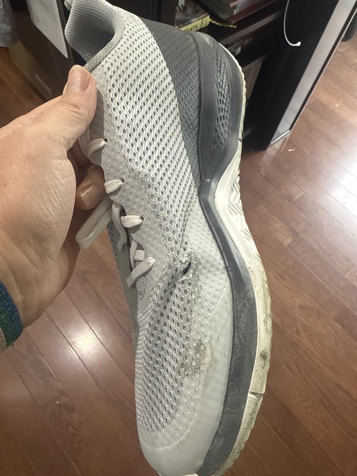 New Balance Womens 696 V6 Tennis Shoe customer photo 1