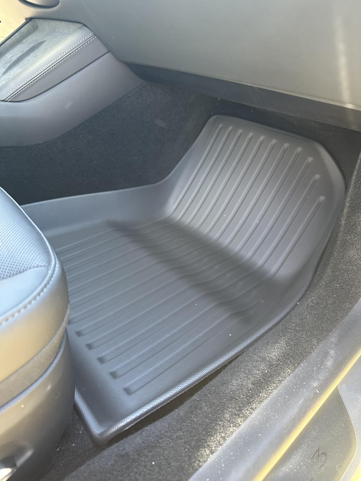 Pawtein All Weather Floor Mats Compatible with Tesla Model y Juniper Accessories 2025-2026 6PCS TPE Odorless Floor Mats Set with Cargo Backrest Frunk Trunk Mats(Not for Standard) customer photo 1