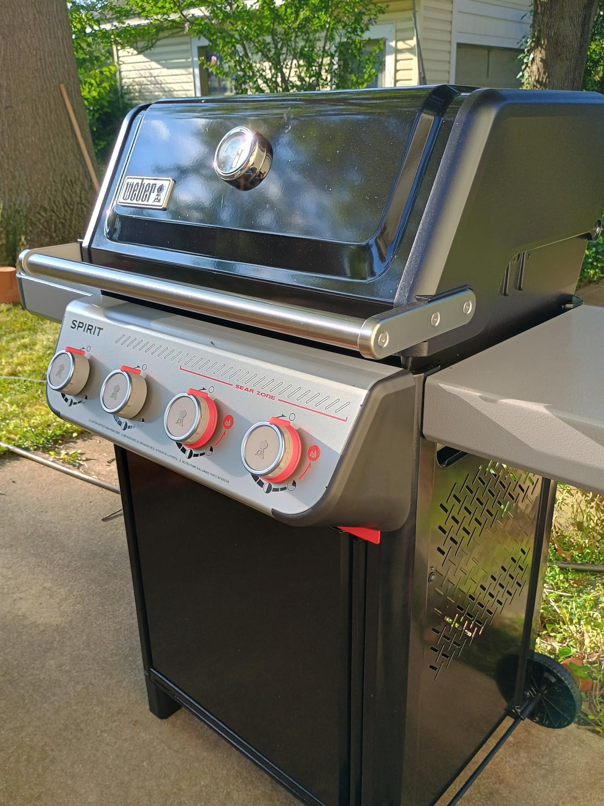Weber® Spirit® E-425 Gas Grill, Outdoor Cooking, Propane Gas Grill, Black customer photo 2
