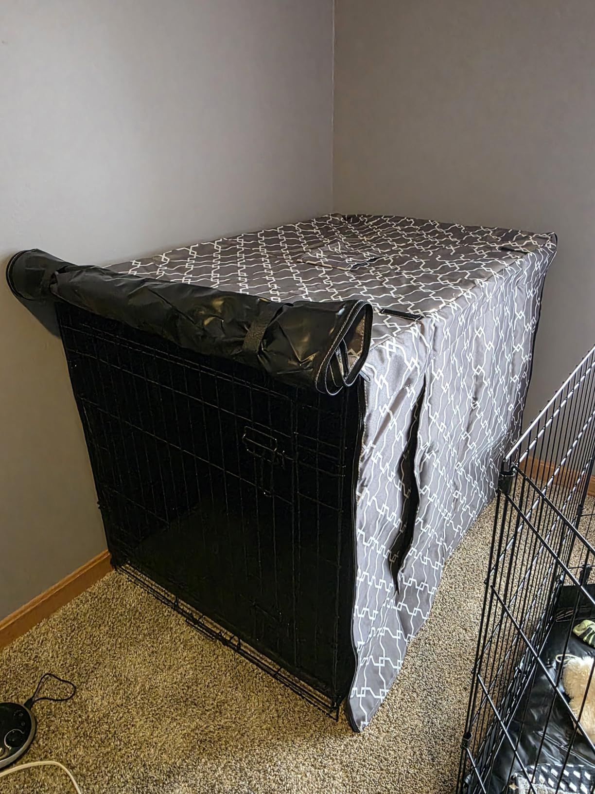 Amazon Basics Dog Crate Cover for 36 inches Wire Cage, Kennel Cover customer photo 2
