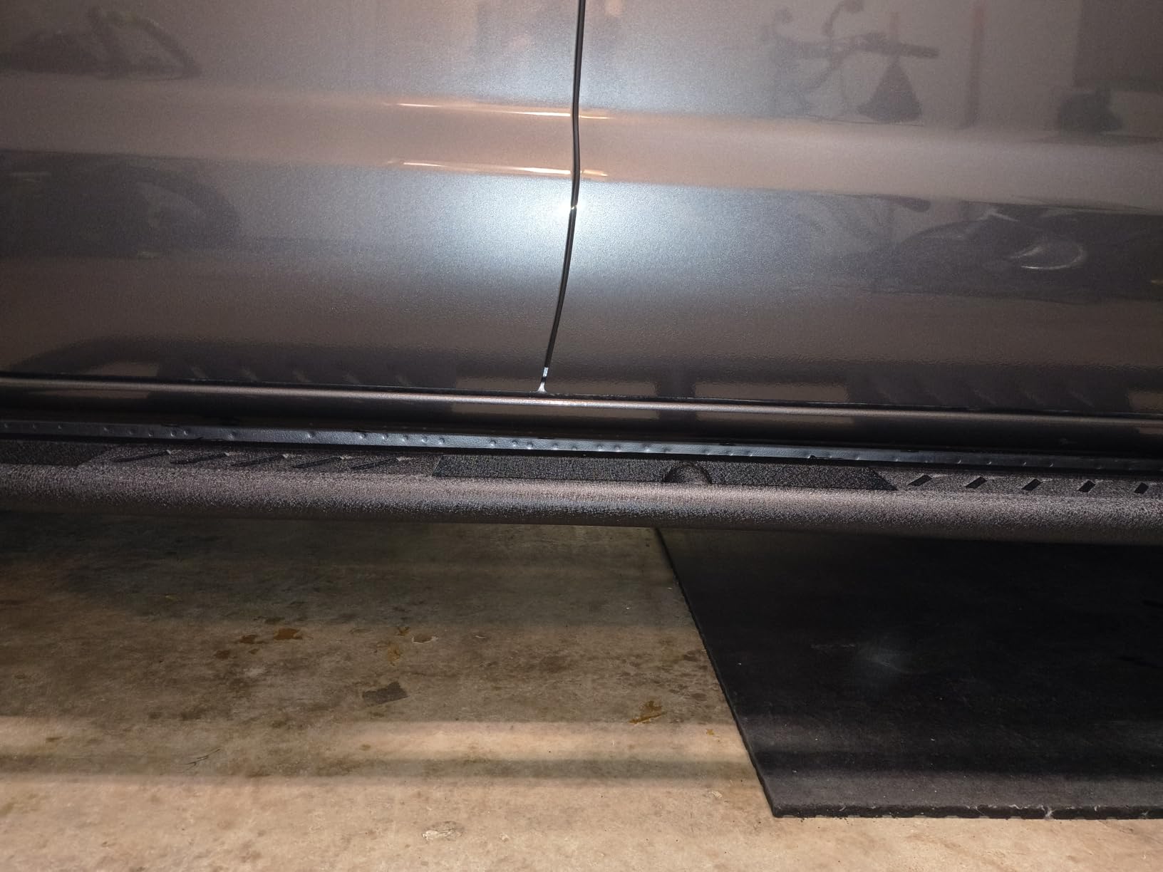 Tyger Auto Trax Side Steps Compatible with 2024-2026 Toyota Tacoma (Fits Hybrid) | Double Cab | TG-TX7T29678 | Textured Black Rail Running Board customer photo 2