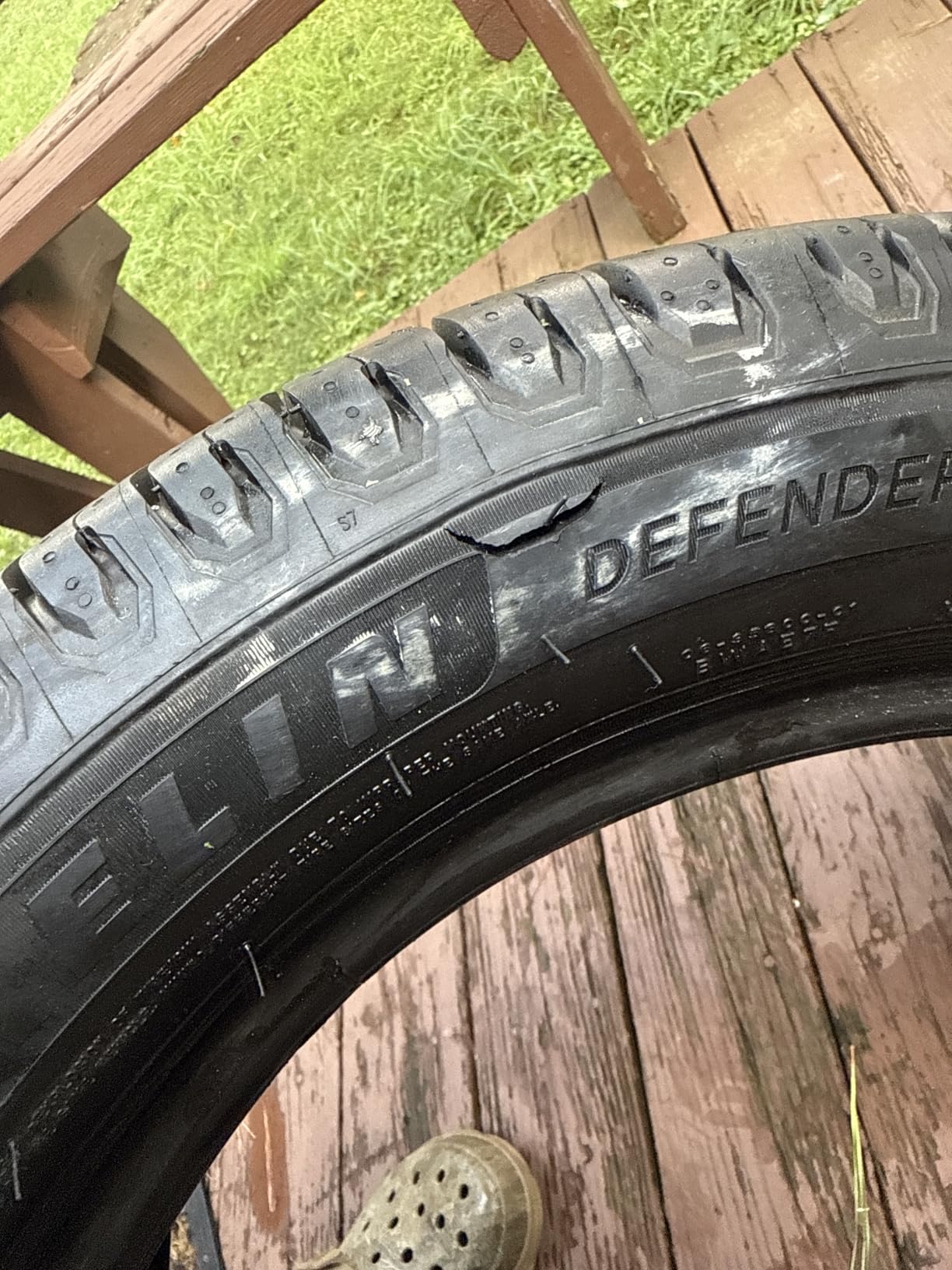 MICHELIN Defender2 All-Season Tire for Cars, Minivans, SUVs and Crossovers, 215/55R17/XL 98V customer photo 2