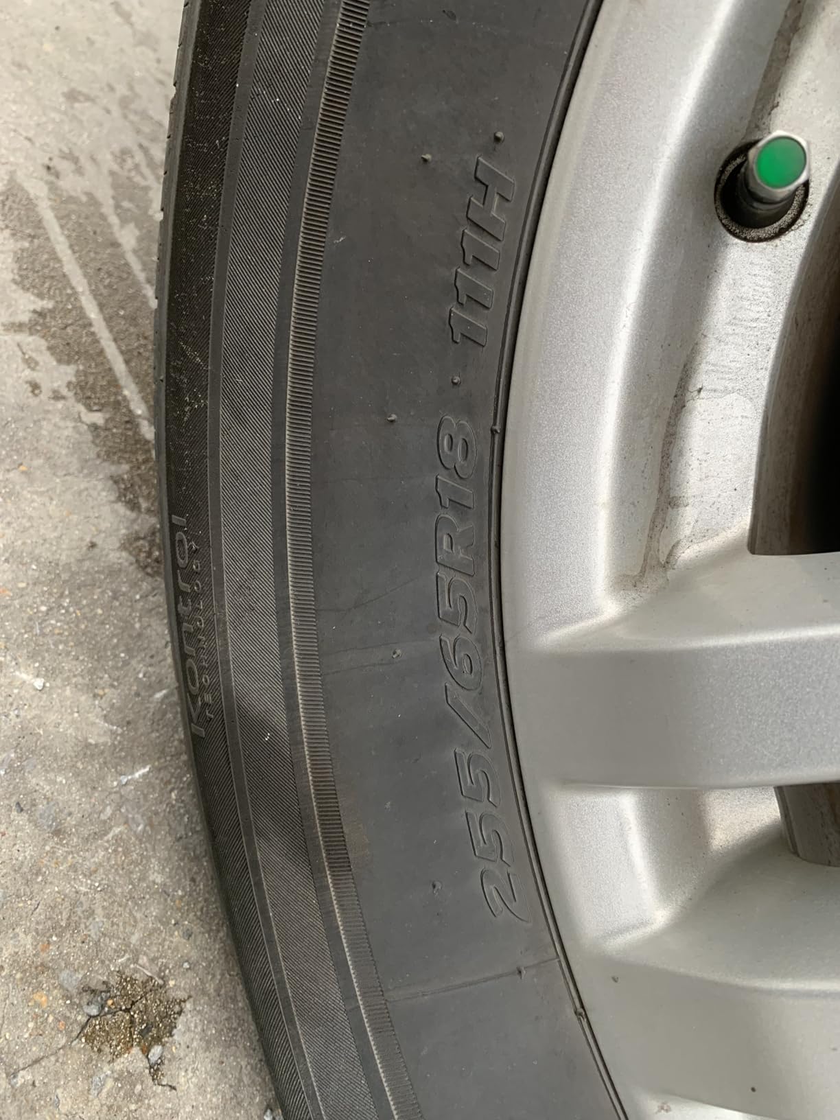 MICHELIN Defender2 All-Season Tire for Cars, Minivans, SUVs and Crossovers, 235/55R18/XL 104H customer photo 1